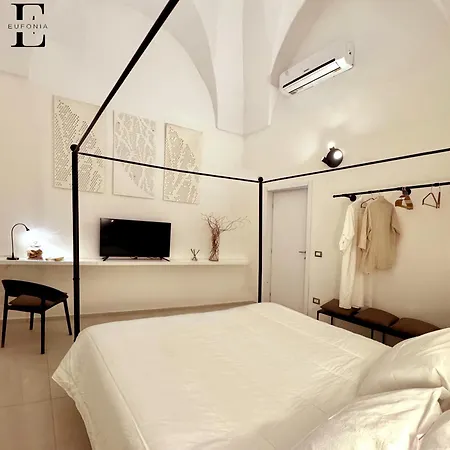 לינה וארוחת בוקר Eufonia Sweet